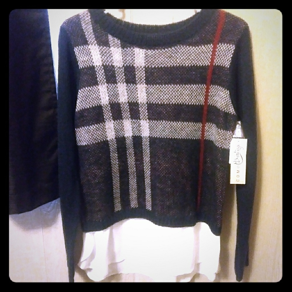 BNWT Navy sweater by Como Vintage
